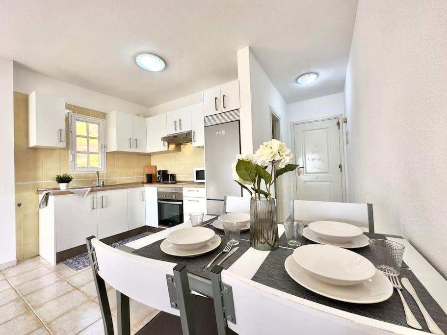 Ferienwohnung Penthouse With Ocean Views - Torviscas Costa Adeje  Exterior foto